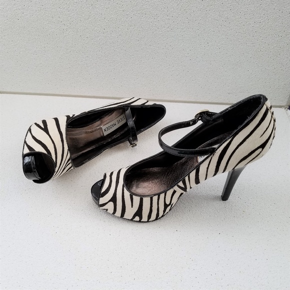 STEVE MADDEN Black & White Zebra Striped Platforms - Picture 3 of 8